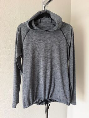 Under Armour Women's Gray Heather Hooded Pullover